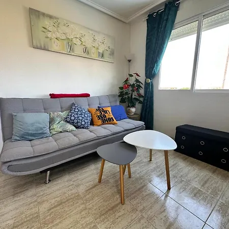 Апартаменти Homely Joven Pura Торрев'єха