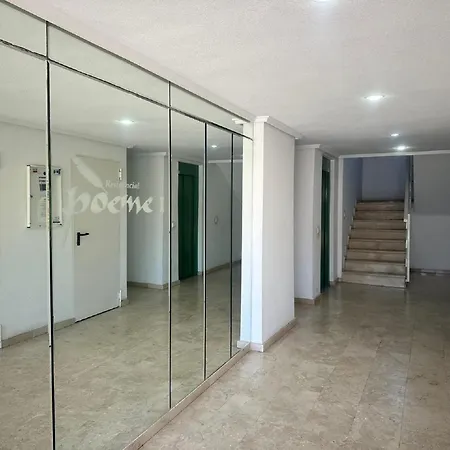 Homely Joven Pura Апартаменти